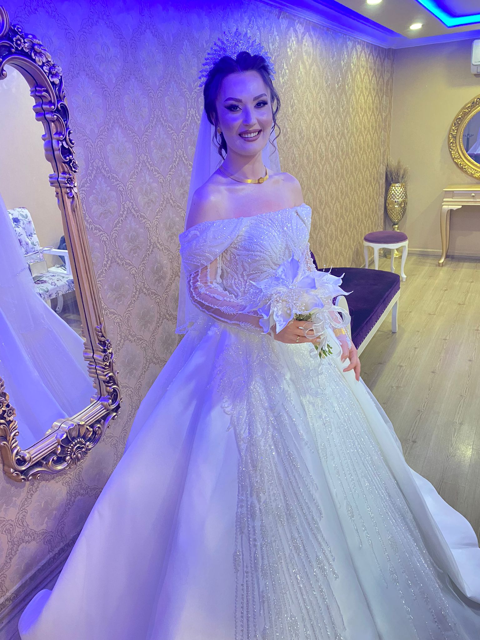 Özel dikim kasnak işleme gelinlik Özel dikim kasnak işleme gelinlik