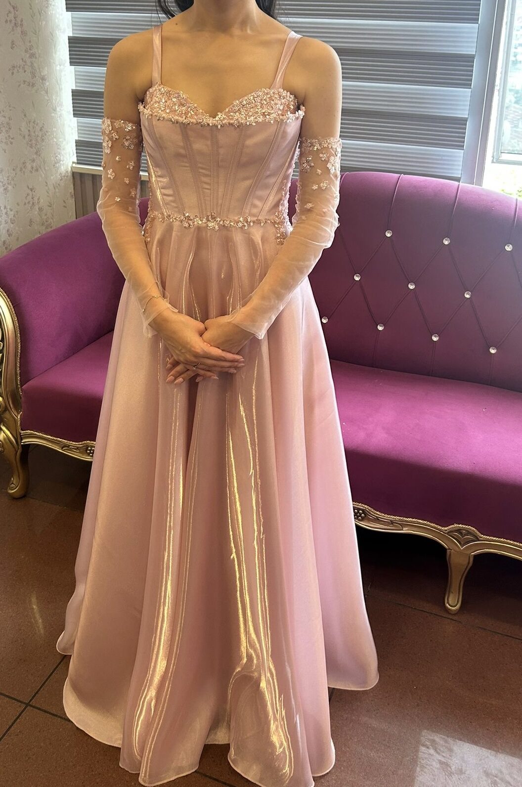 Nişan elbisesi