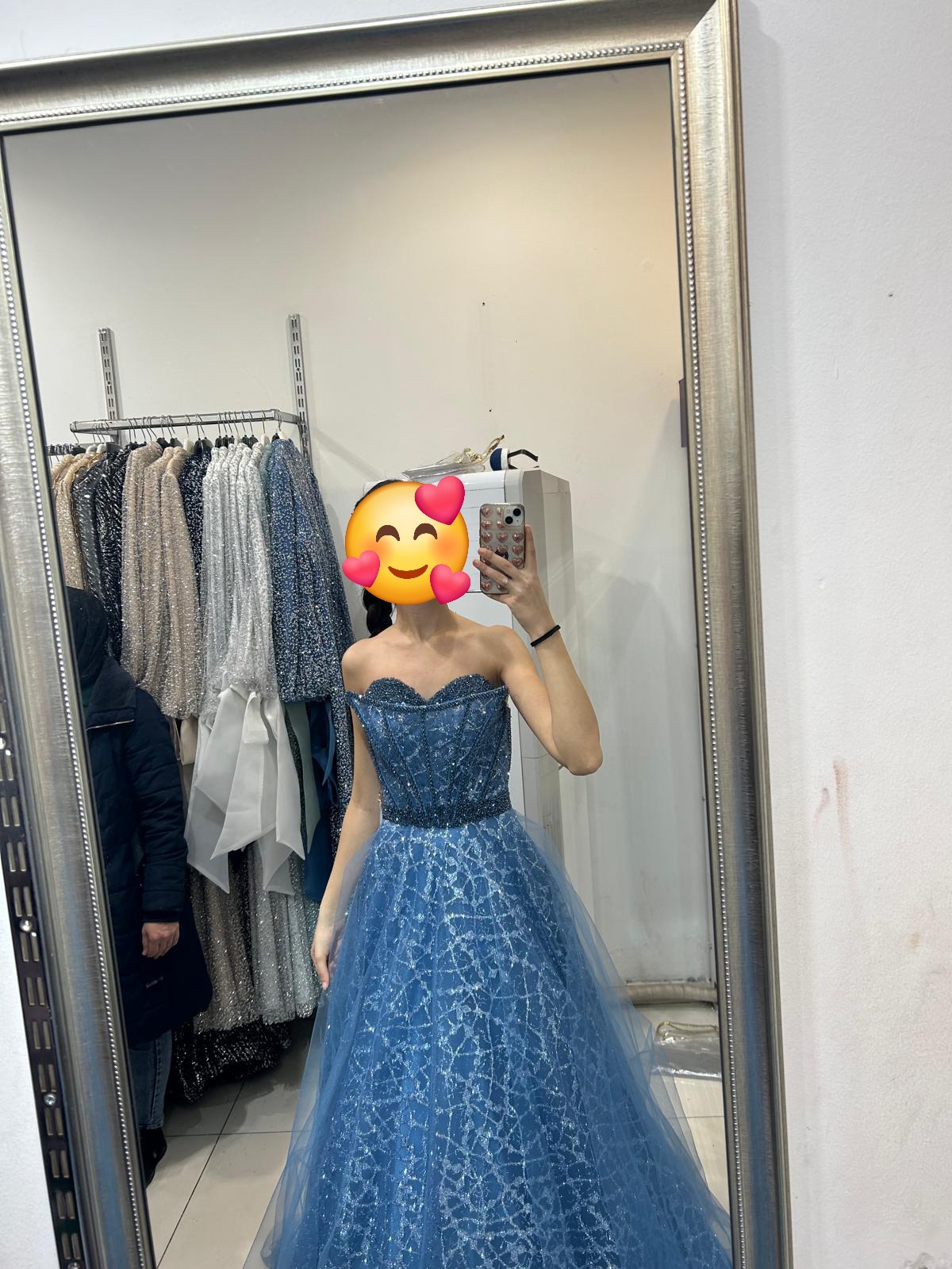 Lacivert nişanlık Lacivert nişanlık