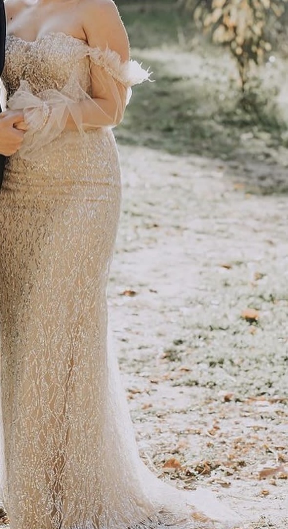 Gold kalp yaka parıltılı elbise Gold kalp yaka parıltılı elbise