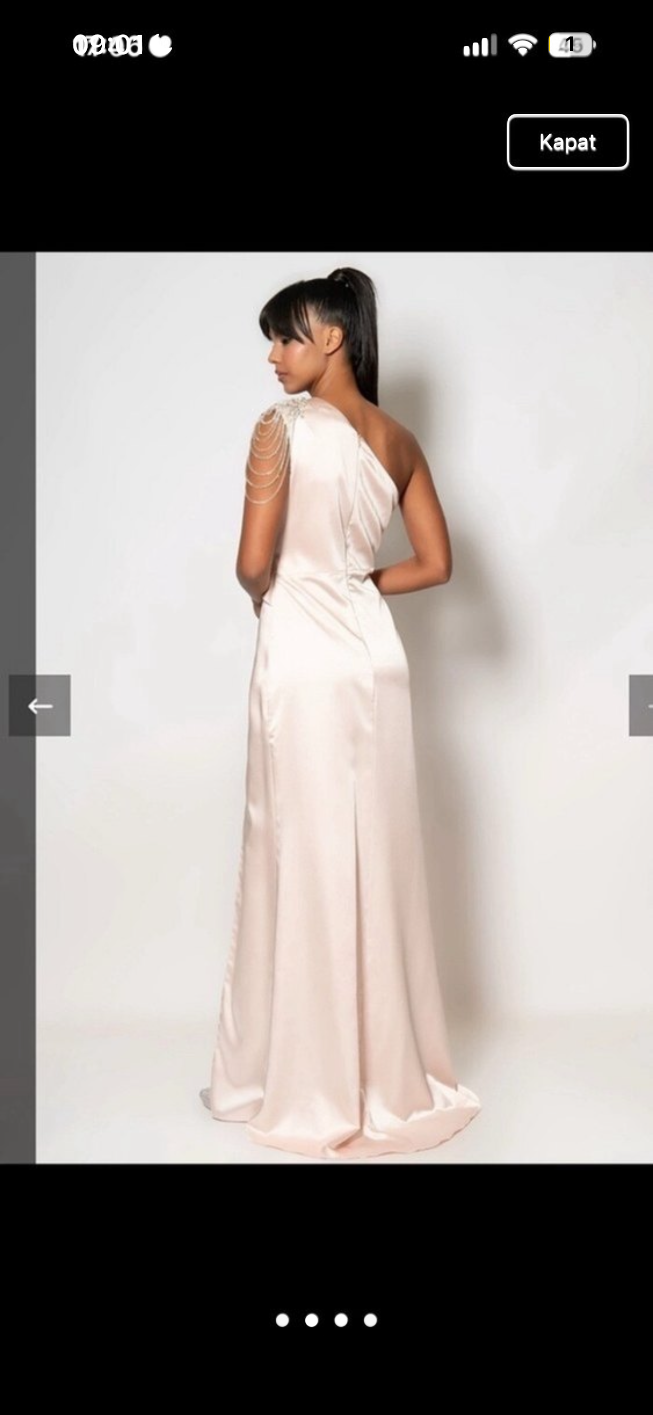 Tek omuz taşlı abiye Tek omuz taşlı abiye